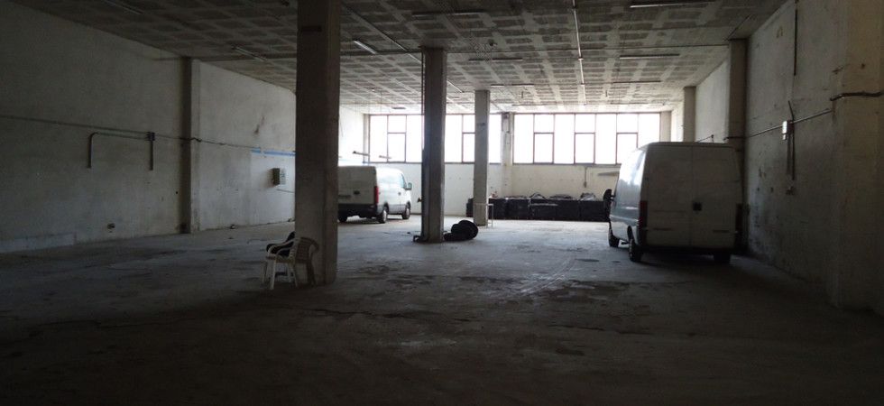 Pabellón Industrial en Lezo