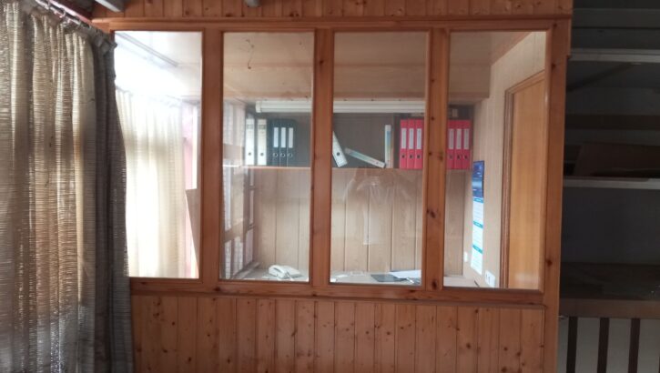 Oficinas dentro del pabellón en venta en Lezo con baño incluido.