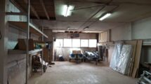 Interior del pabellón industrial en venta en Lezo