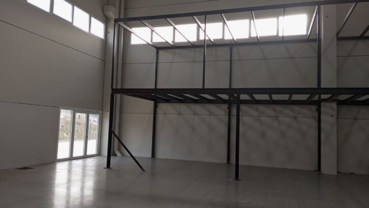 Detalle de la estructura interior del pabellón industrial en alquiler en Oiartzun